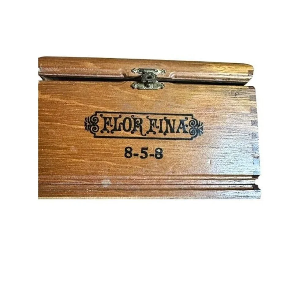Vintage A-Fuente Flor Fina 8-5-8 Wooden Cigar Box Empty for 25 Cigars with Clasp - Picture 5 of 6